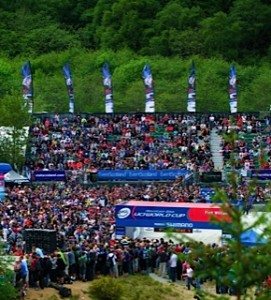 Huge crowds at the Scottish Mountain Bike World Cup