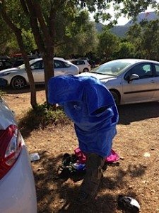 A quick clothes change in a Sardinian car park!