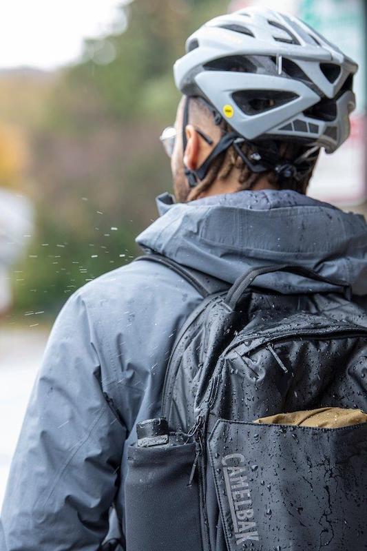 Review: CamelBak H.A.W.G. Commute 30l 