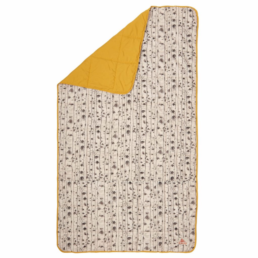 Review: Kelty Bestie Blanket - FionaOutdoors